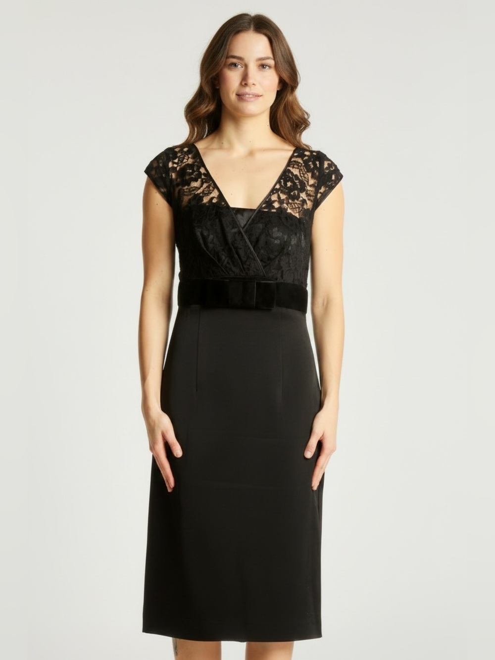 Banana Republic Women’s Size 4 Black Lace Cocktail Dress with Satin Skirt